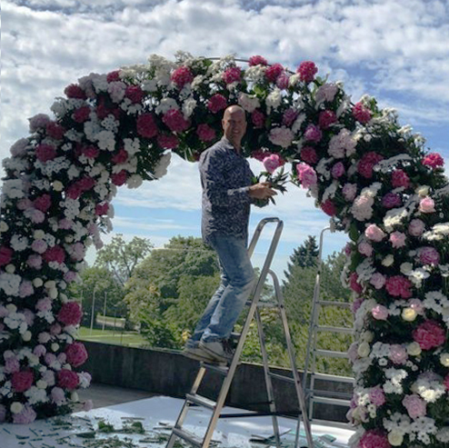 Wedding arc with full of roses